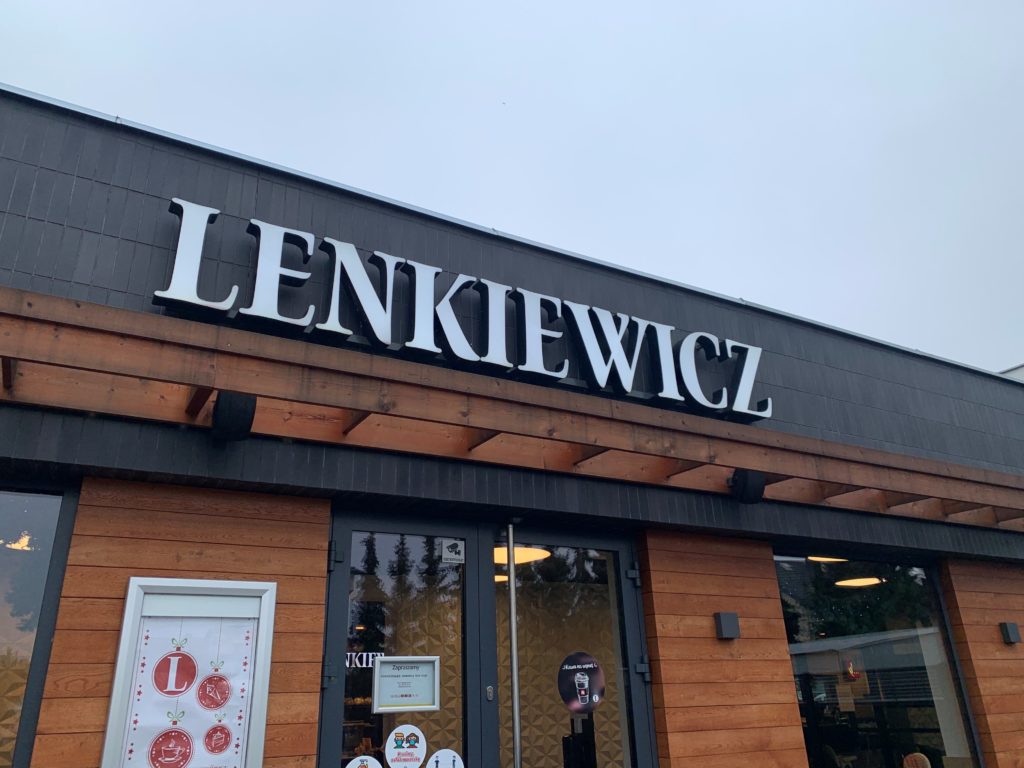 Montaż 16 Szyld Lenkiewicz